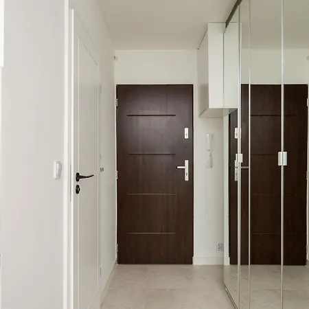 Broniewskiego Comfort Flow By Bookinghost Appartement