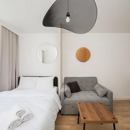 Broniewskiego Comfort Flow By Bookinghost