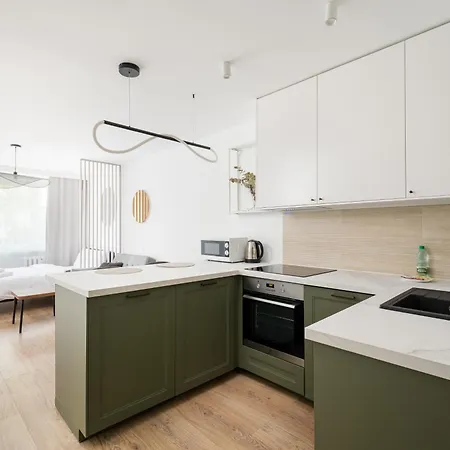 Broniewskiego Comfort Flow By Bookinghost Apartman